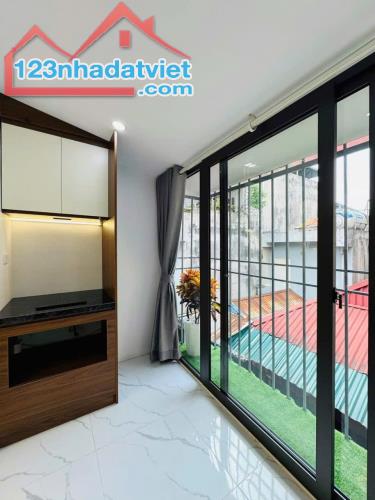 BÁN NHÀ TẬP THỂ BƯU ĐIỆN, ĐỐNG ĐA, 50 M2, 2 NGỦ, 3 THOÁNG, 2.45 TỶ.