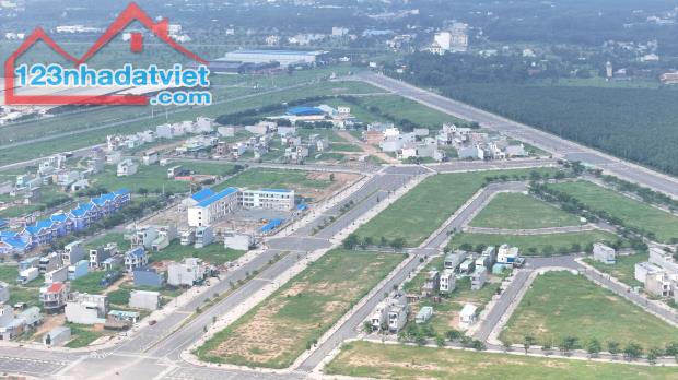 Bán đất nhà vườn, trục đường chính, diện tích 125m2, giá chỉ 3ty5.