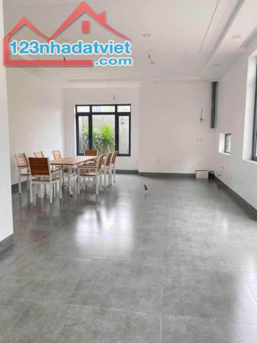 BÁN BIỆT THỰ LIỀN KỀ QUẬN 9 – 200 M2 – CHỈ 22 TỶ - 4