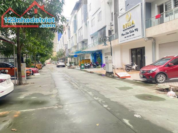 Chuyển nhượng căn shophouse mặt đường Võ Nguyên Giáp, Lê Chân - 114m ngang 6m - 1