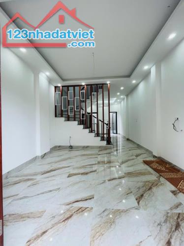 Bán Nhà Lũng Kinh Đức Giang 42m2*4Tầng. Ngõ rộng 2 thoáng trước sau 50m ra đường ôtô tránh - 2