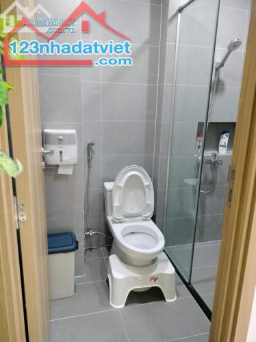 Dòng Tiền - Nhà 2 Tầng Yên Bái Quận Hải Châu gần Cầu Rồng - 80m2 - Ô Tô - Chỉ : 5 Tỷ 4 - 2