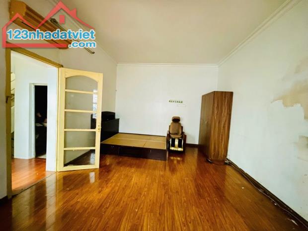 BÁN NHÀ PHỐ MINH KHAI, 52M2, 3 TẦNG, MT 4 M, TIỆN ÍCH NGẬP TRÀN. GIÁ 7.25 TỶ