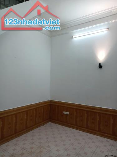 Bán Nhà Mặt Ngõ 282 Khâm Thiên, Gần Phố, DT: 25m/4 Tầng/Giá: 1.92 Tỷ, Nhà Chưa Sổ Đỏ - 4