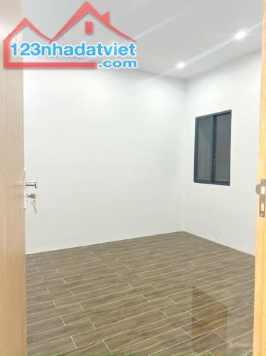 -Chủ cần bán căn nhà 80m2, giá 700 triệu, ngay đường Nguyễn Thị Lắng, Tân Phú Trung củ chi - 3