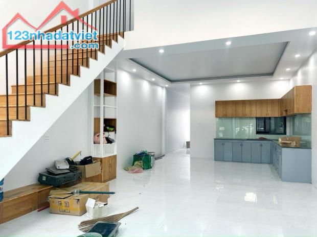 -Chủ cần bán căn nhà 80m2, giá 700 triệu, ngay đường Nguyễn Thị Lắng, Tân Phú Trung củ chi - 5