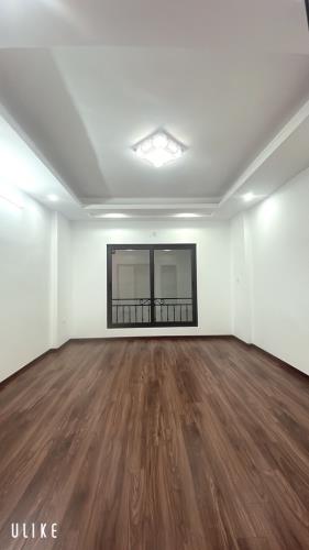 Bán nhà 5 tầng, 35m2, Đức Giang, Long Biên, Ngõ Ô TÔ THÔNG, giá nhỉnh 4 tỷ - 2