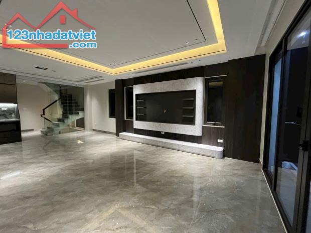 60M2 NGUYỄN TRÃI - LÔ GÓC - Ô TÔ - KINH DOANH - THANG MÁY - 11 TỶ - 0983458219 - 1