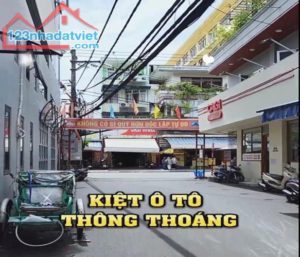 Nhà kiệt 3 tầng - 3 mặt kiệt - Dt: 55m = 4,4 T - đường Phan Thanh - TT Đà Nẵng Tường 25cm - 1