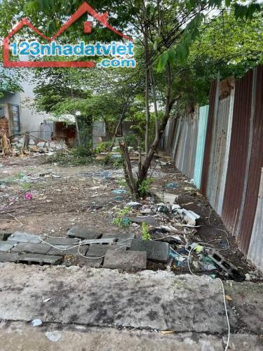 BÁN LÔ ĐẤT GẦN CHỢ XUÂN THỚI THƯỢNG 125M2 GIÁ CHỈ 1 tỷ 380tr - 2