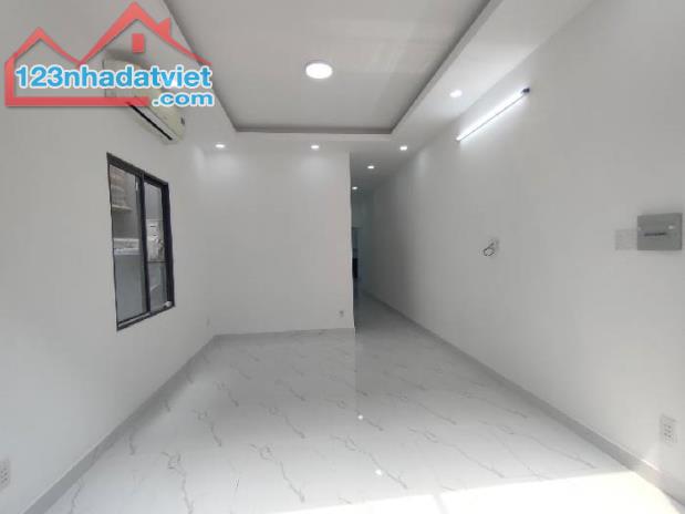 BÁN NHÀ HẺM NHỎ DTSIÊU TO 93M2 CHỈ 5 TỶ , HOÀNG DIỆU 2 , THỦ ĐỨC , ĐƯỜNG XE HƠI , SỔ RIÊNG - 5