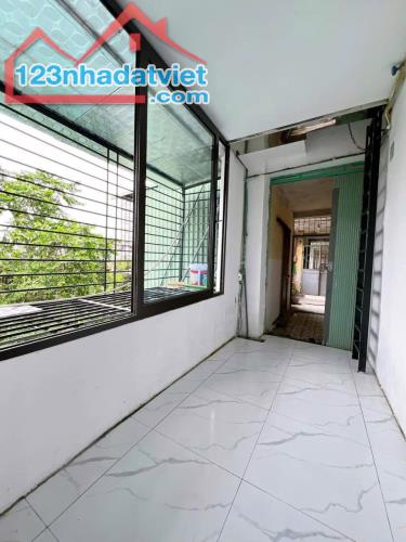 Bán nhà tập thể Phương Mai, 90 m2 (sổ 44m2), 3 ngủ, 2 thoáng, 3.48 tỷ. - 1