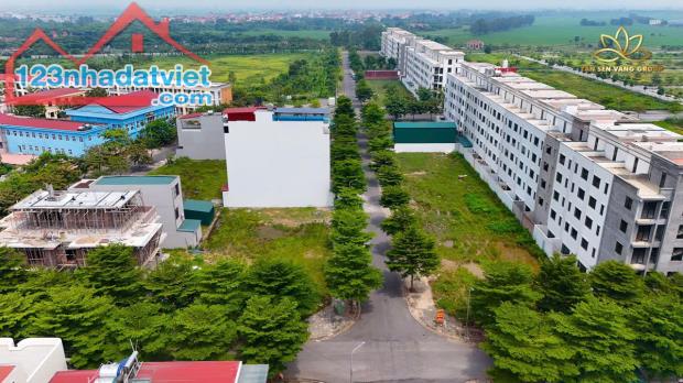 NÓNG !!! Vị trí hót NHẤT tại vườn sen,ĐẸP - View nhìn sang trường học ở ĐẸP đầu tư ĐẸP - 2