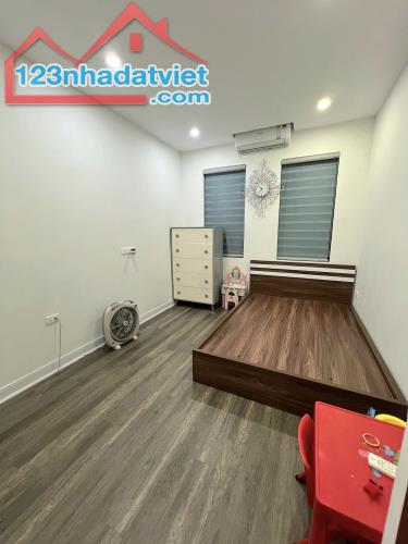 LIỀN KỀ PHÙNG KHOANG-NAM TỪ LIÊM, GARA ÔTÔ, THANG MÁY, VỈA HÈ, 70M2x6Tx5M, GIÁ 18 TỶ - 3