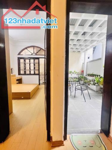 BÁN NHÀ PHỐ THÁI HÀ,  ĐỐNG ĐA, 47 M2, MT 6M, Ô TÔ, 2 THOÁNG, HƠN 9 TỶ