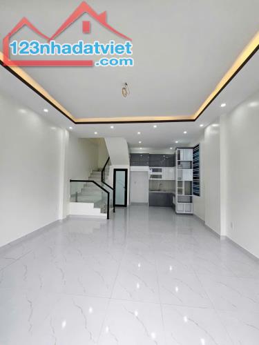 Dãy 8 căn Trần Tất Văn - kiến an - 2