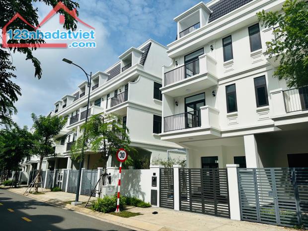 Nhà phố 4ty8  giá rẻ nhất dự án La Vida Residences Vũng Tàu - 1