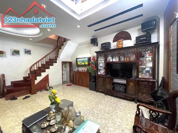 Bán nhà Khương Hạ, ngõ 29, DT 90m2x5T, view hồ, ô tô đỗ cửa, NT xịn, ở VIP, giá 19 tỷ - 1