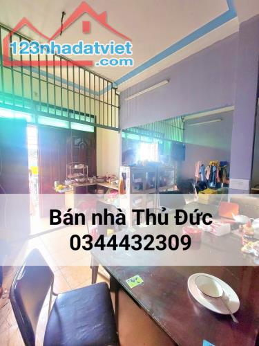 Bán nhà Thủ Đức, Mặt tiền, Hoàng Diệu 2, 260 m2 (8x32), Nhỉnh 130 triệu/m2