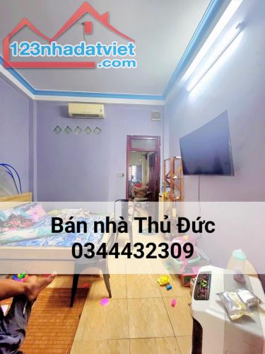 Bán nhà Thủ Đức, Mặt tiền, Hoàng Diệu 2, 260 m2 (8x32), Nhỉnh 130 triệu/m2 - 1