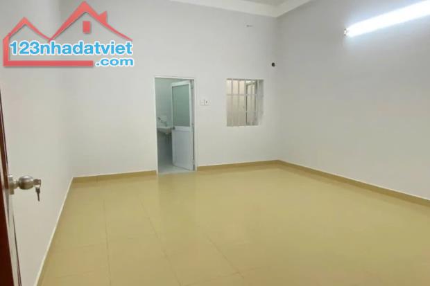 Bán nhà hẻm ba gác Trương Công Đinh, Tân Bình, 52m², 4m x 15m - Giá 6.65 tỷ TL - 2