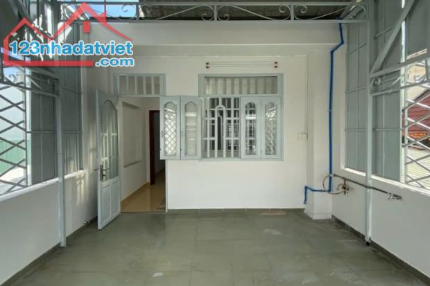 Bán nhà hẻm ba gác Trương Công Đinh, Tân Bình, 52m², 4m x 15m - Giá 6.65 tỷ TL - 4