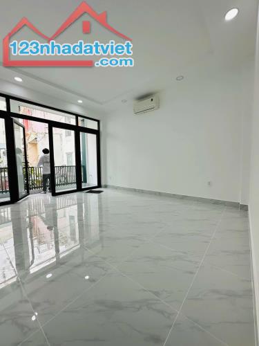 Bán nhà Lê Bình, P4 Tân Bình 44m2, HXH, 4 tầng, 4PN giá 4,25 tỷ TL
