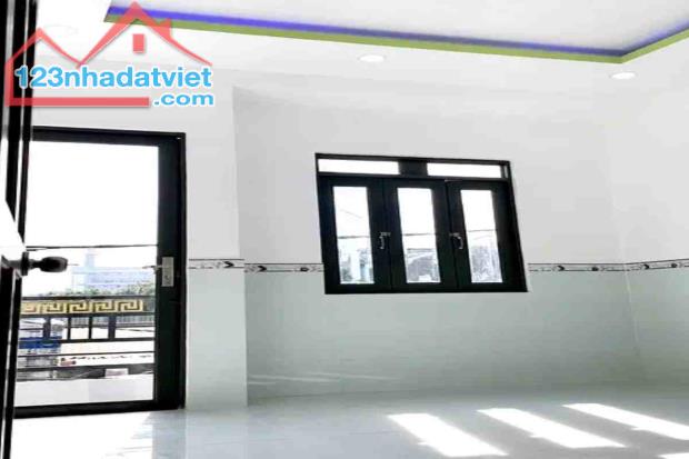 Bán nhà mặt tiền Liên Khu 2-10, Bình Tân, 4m x 10.5m, 42 m², 2 tầng - Giá 3.8 tỷ TL - 4