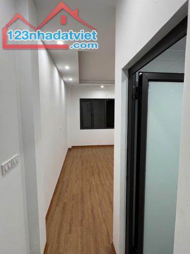 Bán Nhà Lĩnh Nam, Hoàng Mai, Diện tích 30m2, MT4M - 2