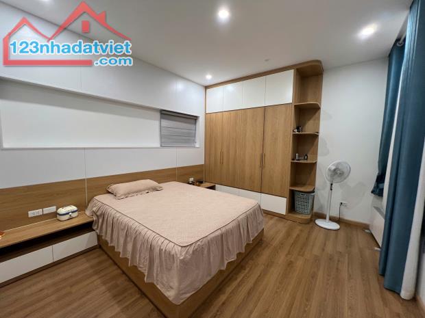 BÁN NHÀ THỊNH QUANG ĐỐNG ĐA 64M2 5T MT 5M GIÁ 12.5 TỶ, OTO ĐỖ SÁT CỔNG, NGÕ RỘNG. - 2