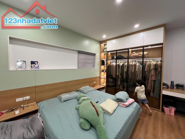 BÁN NHÀ THỊNH QUANG ĐỐNG ĐA 64M2 5T MT 5M GIÁ 12.5 TỶ, OTO ĐỖ SÁT CỔNG, NGÕ RỘNG. - 4