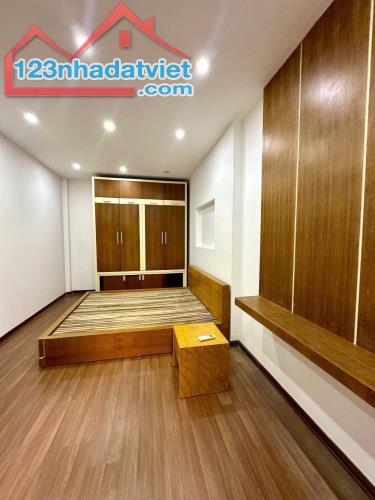 CẦN BÁN CCMN 6 TẦNG. SÁT PHỐ NGUYỄN HÒANG - CỰC HIẾM- 49M² ×6 GIÁ 7,5 TỶ