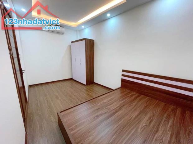 Bán nhà phố Khương Đình, gần phố, 10P cho thuê, 50m2, 6 tầng, giá 14.5 tỷ - 1