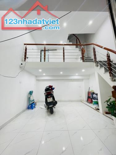 💥Tôn Đức Thắng, Đống Đa, Ngõ Ba Gác, Gần Phố, Full Nội Thất, DT20/25T2,5 Tầng, Giá 3.3 Tỷ - 2