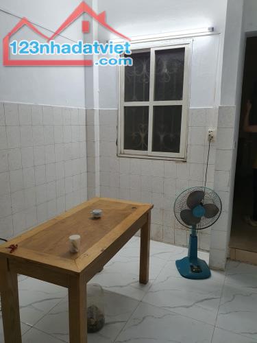 Cho Thuê nhà cấp 4 Vạn Phúc, Hà Đông, diện tích 70m2 có gác sép rộng - 1