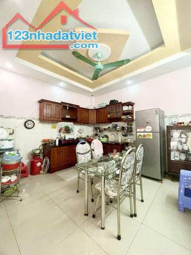 Nhà đẹp - giá rẻ- hẻm 5m, cho thuê 18tr- 3,05tỷ/ 63m2 Nguyễn Phúc Nguyên, Phường 9, Quận 3 - 1