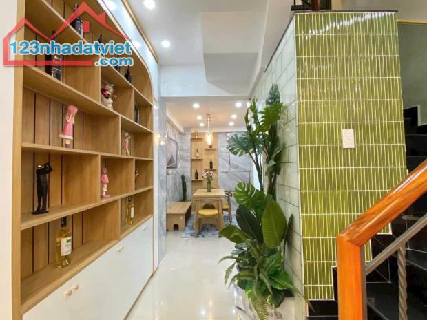 CHỦ GỬI CẦN BÁN GẤP NHÀ HẺM ÔTÔ 55m²-2tỷ440 Đ. Phó Cơ Điều, P.6, Quận 11 sổ sẵn - 1