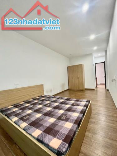 (Hot) Nhà mới, đẹp lunh linh, phố Yên Hòa, Cầu Giấy 30m2, 5T, giá 6 tỷ, ô tô đỗ cổng. - 1