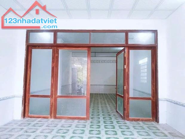 Cần Bán Hàng Ngộp Căn nhà Cấp 4 Ở Suối Lội TÂn Thông Hội 195m2 SỔ HỒNG RIÊNG650triệu