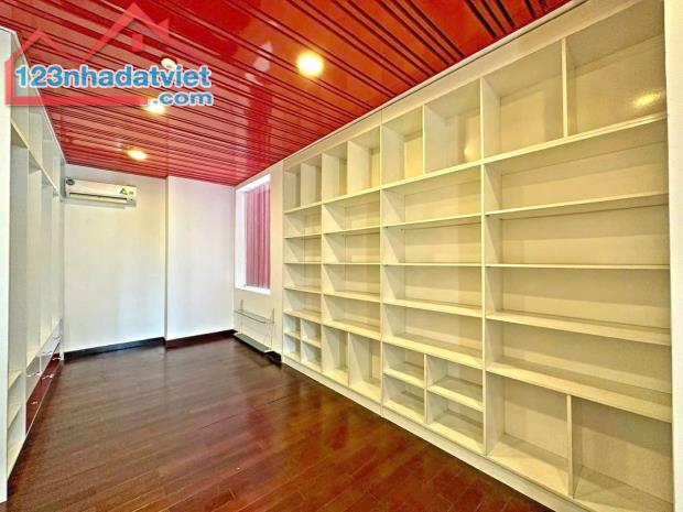 Bán Biệt Thự Đẹp Thảo Điền,Quận 2 DT:318m2(12,8mx25m) Trệt 3 Lầu Hồ Bơi-Thiết Kế Hiện Đại - 1