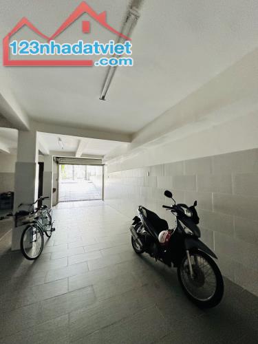 Bán Biệt thự Khu Compound Bình An, Quận 2, 7.5x20m, Hầm 4 tầng, giá bán 37 tỷ TL. - 2