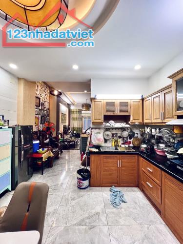 🏠NHÀ ĐẸP - KHU ĐỒNG BỘ CAO TẦNG Ô TÔ NGỦ NHÀ - GIÁP NGÃ 4 QUANG TRUNG VÀ PHAN HUY ÍCH - 2