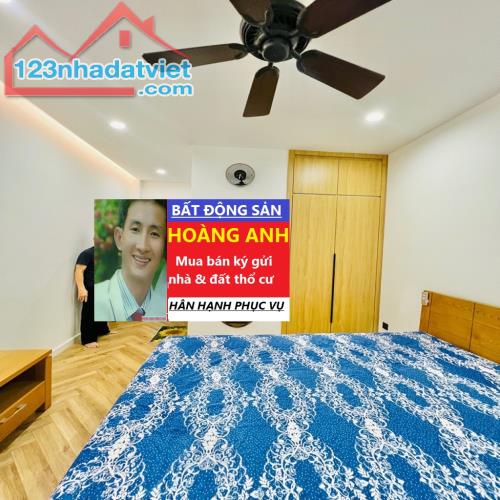 NHÀ MẶT PHỐ ĐƯỜNG Ô TÔ TẠI PHƯỜNG BÌNH TRƯNG ĐÔNG , QUẬN 2 _ 202 m2 ĐẤT_ 2 TẦNG 4 PN _ SHR