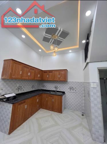 Bán nhà đường 10m mtkd sầm uất Bình Tân sát Tân Phú - 2tầng đẹp, 57m², giá chỉ 6,x tỷ - 4