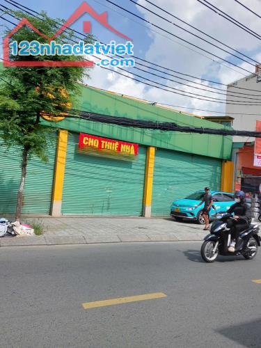 Cần bán gấp MT Nguyễn Ảnh Thủ, DT 13.5m x 30m, đang HĐT 1.2 tỷ/năm, giá 36 tỷ TL