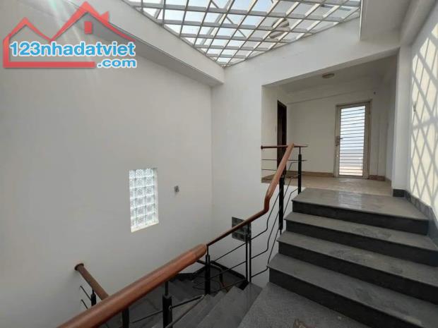 Bán Nhà Mặt Tiền đường Đồng Khởi đối diện Cây Xăng 25 Quân Đội, sát bên Bệnh Viện Đa Khoa - 5
