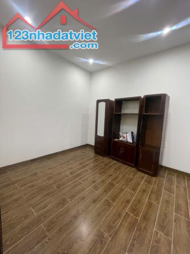 Cho Thuê nhà mặt phố bồ Đề, Long Biên, 102m² x 3 tầng. Lô góc, vỉa hè. Oto tránh dừng đỗ. - 3