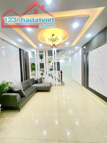 Bán nhà  Phạm Văn Đồng - 70m2 -7 Tầng – 12.6 tỷ, lô góc Ô tô Tránh Vỉa Hè. - 1