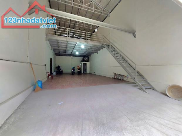 Cho thuê kho xưởng 2 tầng Lĩnh Nam, DTSD 255m, có văn phòng làm việc, giá 16tr/th - 1