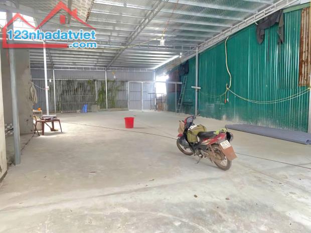 155m kho xưởng Tân Mai cần cho thuê, xe tải lớn ra vào, giá thuê 13tr/th